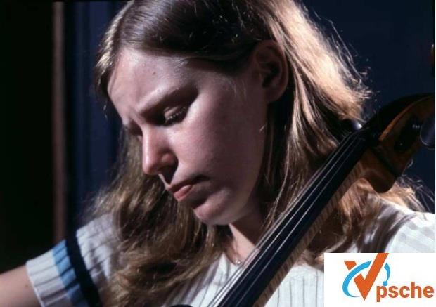 “天才女大提琴家”杰奎琳·杜普蕾(Jacqueline du Pré)合辑320K MP3百度云下载