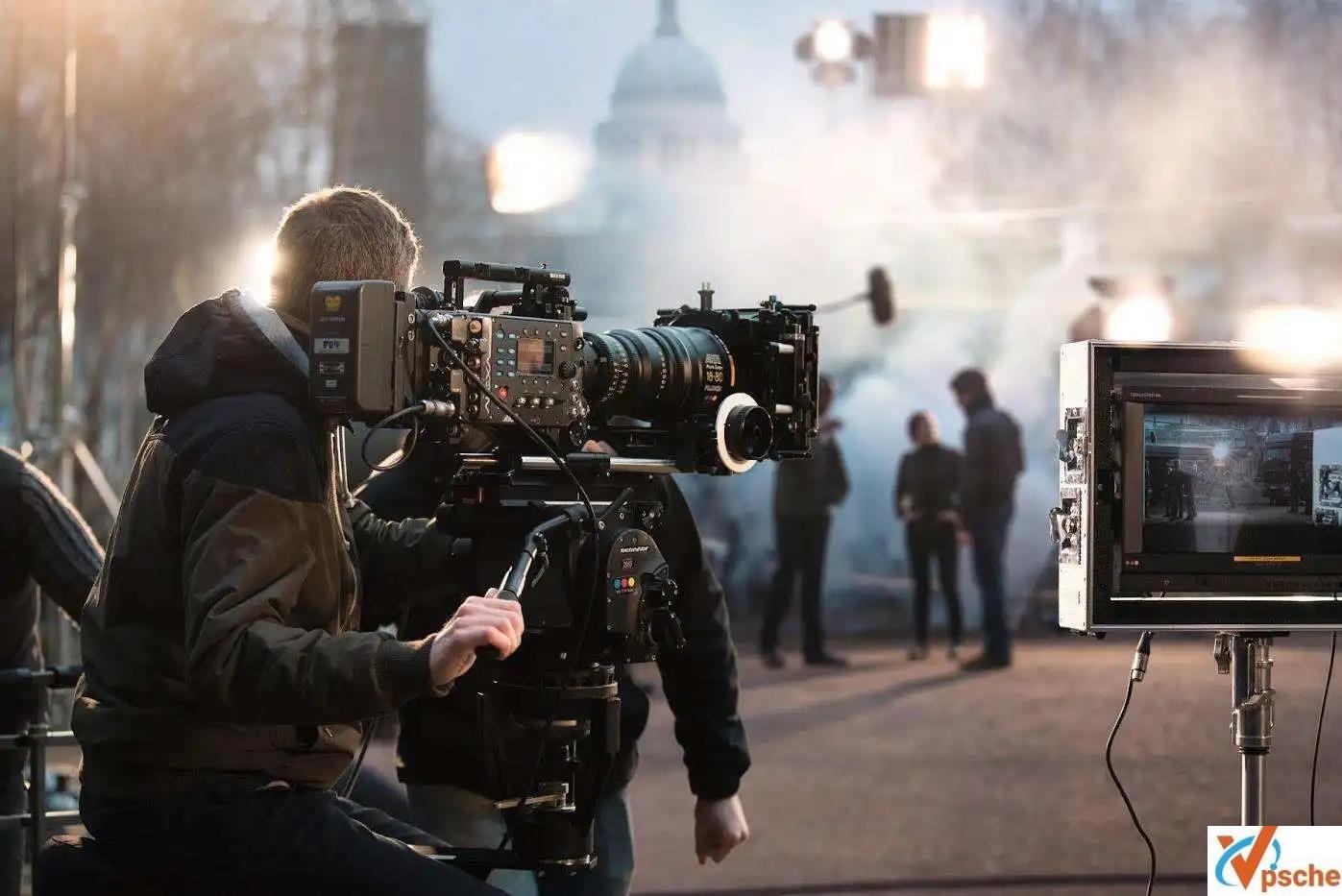 [欧美电影]新影视资源合集+2022最新美剧大全+官方内置字幕+4K画质+血腥重口味+大尺度的阿里云网盘下载