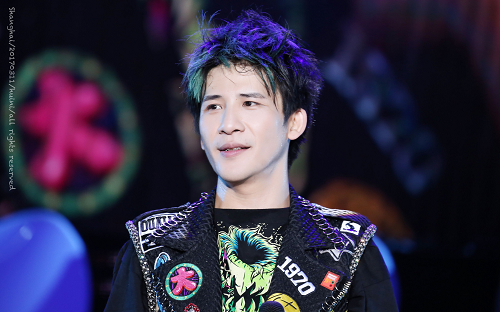 想要收集大张伟的全部专辑歌曲吗?31张专辑的无损音乐合集现已打包完整!